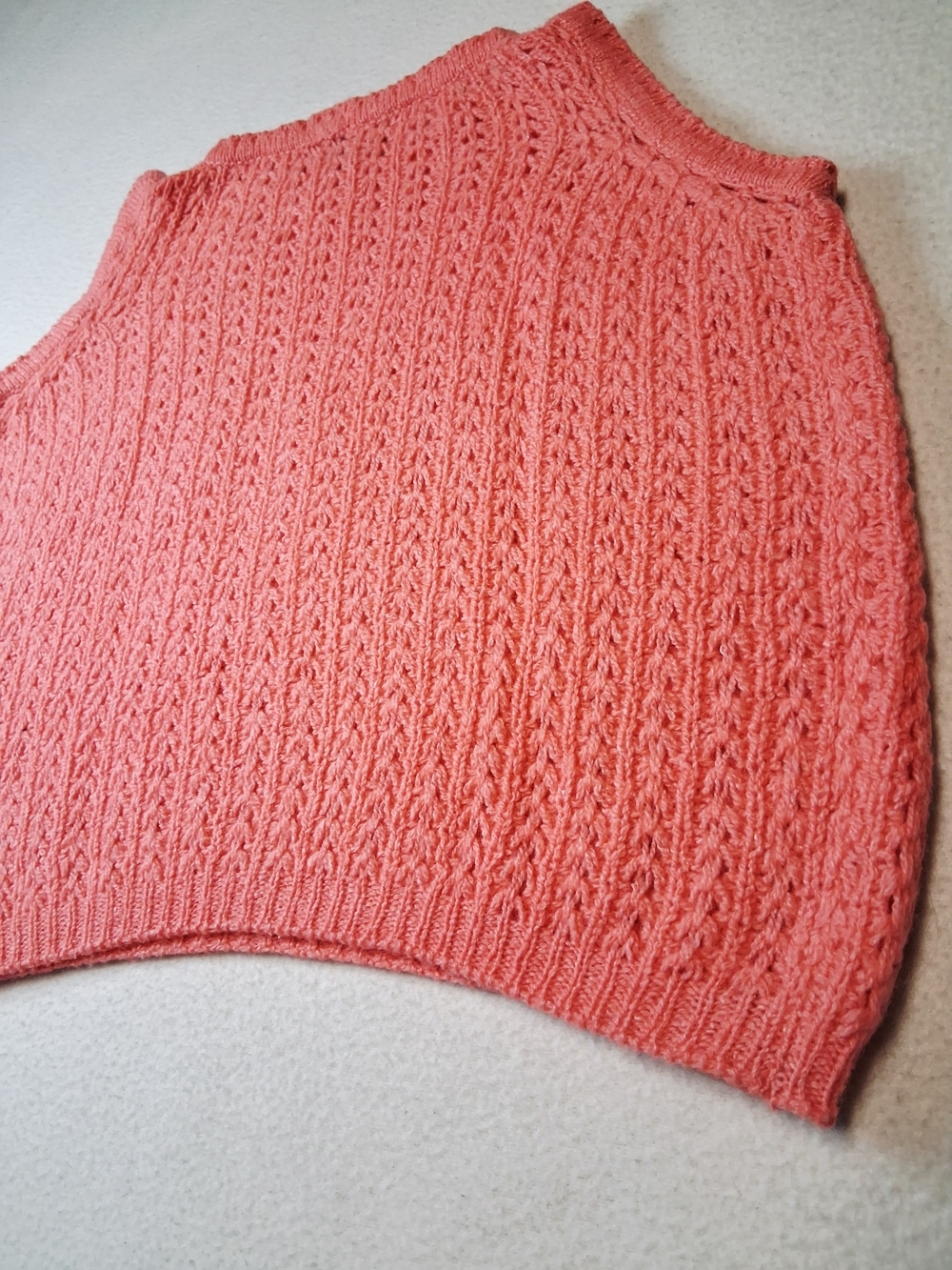 4/20$ 75% Wool 25% Silk Vintage Women’s Coral Cold-Shoulder Knit Sweater - Picture 8 of 8